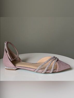 Betsey Johnson "Elsah" glitter flats Rhinestone embellished ankle Strap Flaw